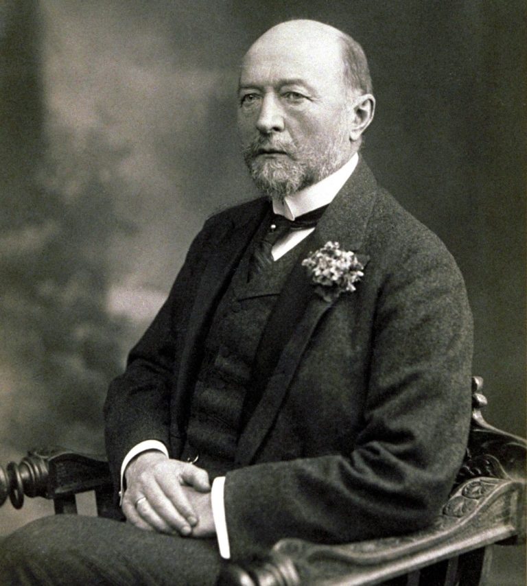 Nobel Prize for Physiology and Medicine was awarded to Emil von Behring for development of a diphtheria antitoxin