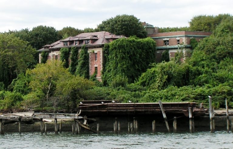 The New York City Department of Health opened a quarantine facility at Riverside Hospital on North Brother Island