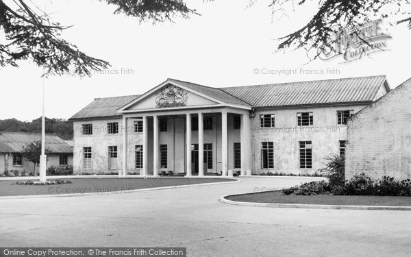 Canadian Red Cross Memorial Hospital,Taplow, was built for children with juvenile rheumatoid arthritis