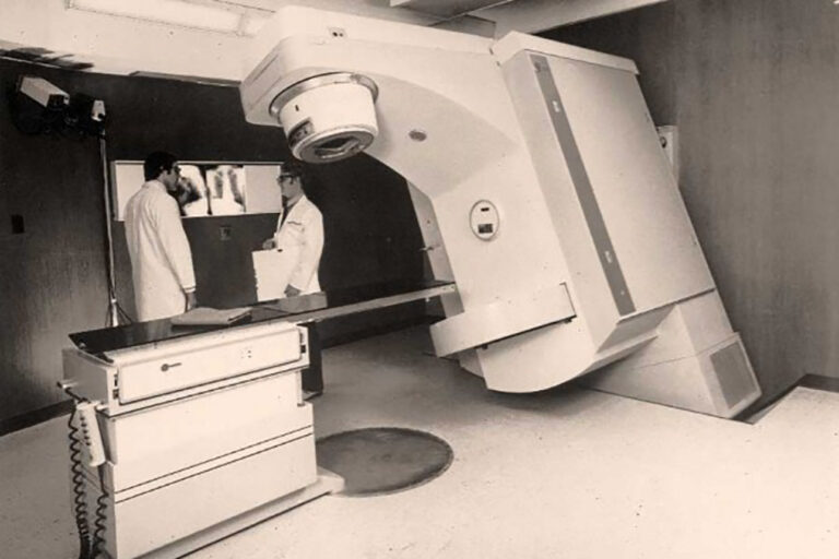 Prototype linear accelerator introduced at Washington University – St Louis, heralding eventual radiation therapy
