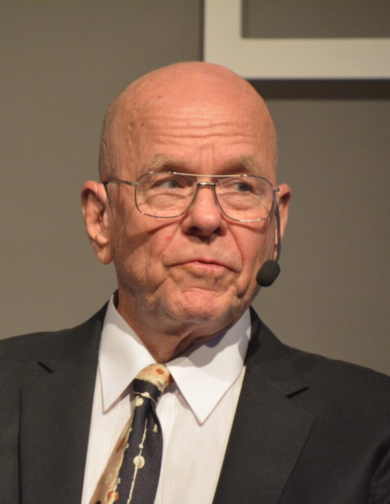 Dr. K. Barry Sharpless joined the Research Institute of Scripps Clinic faculty