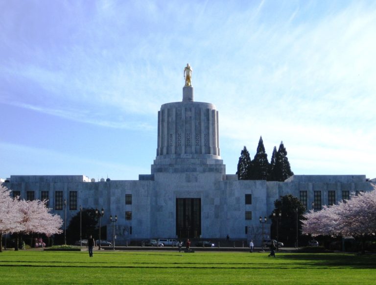 OHSU became a public corporation and separated from the Oregon State System of Higher Education