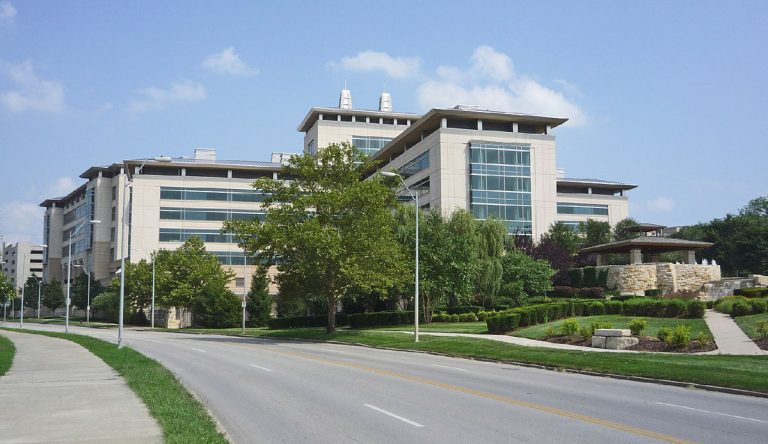 The Stowers Institute for Medical Research broke ground in Kansas City, MO