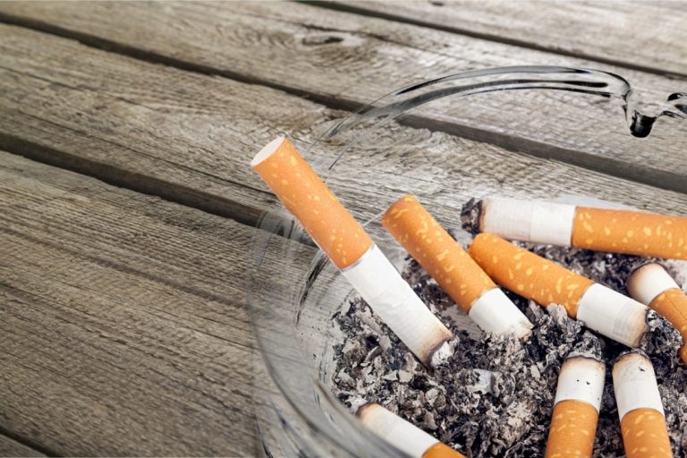 The prevalence of U.S. adult smoking declined to 20.8 percent in 2006