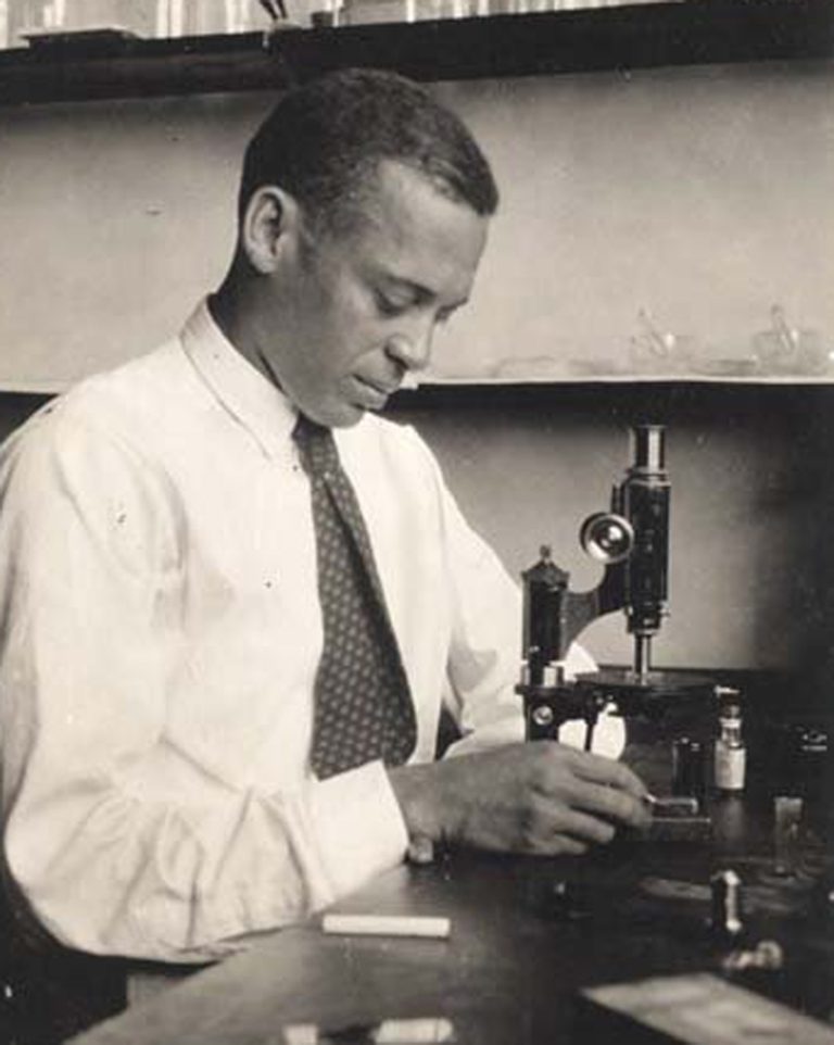 Ernest Everett Just became the first American to be invited to the Kaiser Wilhelm Institute