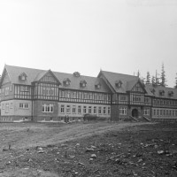 Seattle voters passed bond issue to construct a permanent tuberculosis sanatorium