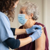 Switching arms improved effectiveness of two-dose vaccinations, Oregon Health & Science University study suggested