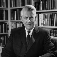 Henry Wallace commercialized hybrid corn