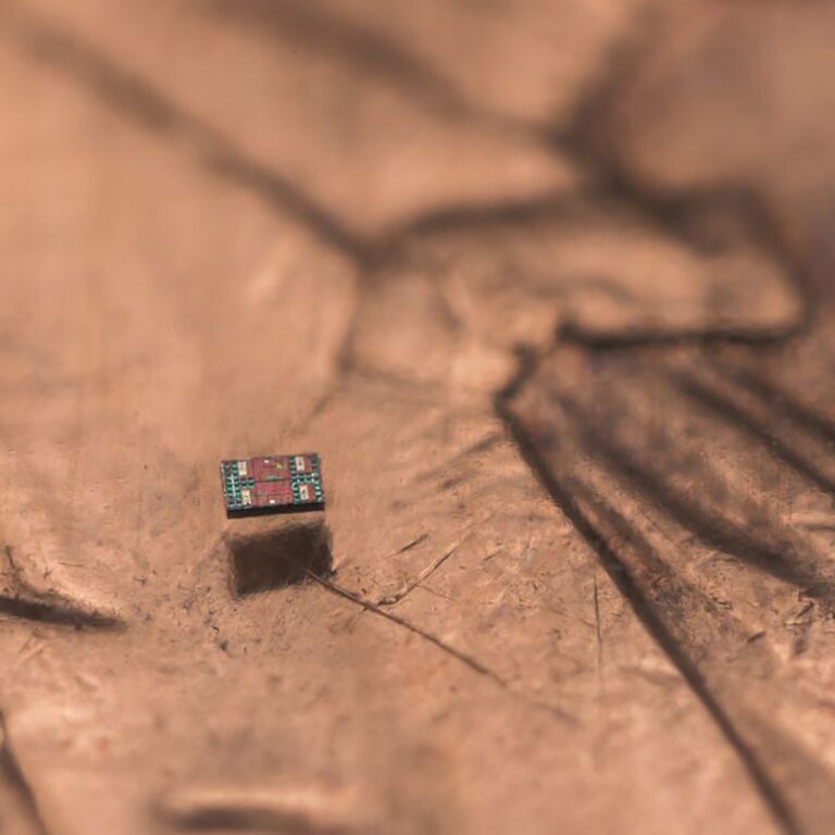 University Engineers create robots barely visible to the naked eye that operate autonomously