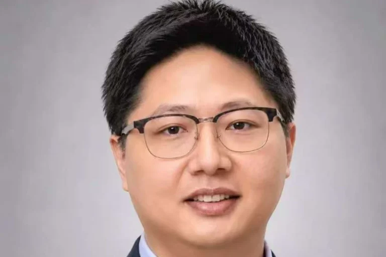 Cancer-on-a-chip pioneer Chen Weiqiang returns to China from New York University