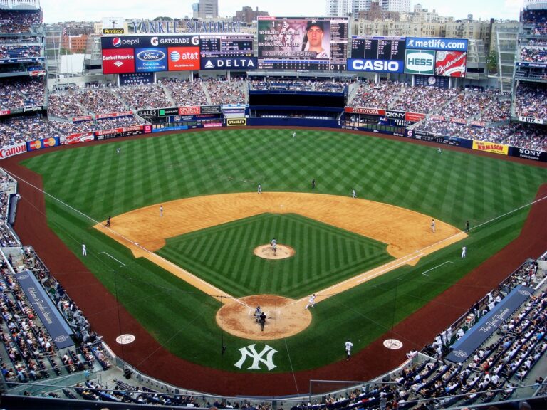 New York Yankees say Legionella bacteria found in stadium cooling tower not linked to outbreak